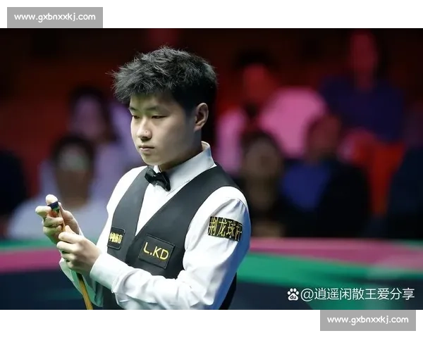 羽毛球巅峰对决激战正酣顶尖选手争夺荣耀 羽毛球巅峰对决激战正酣顶尖选手争夺荣耀